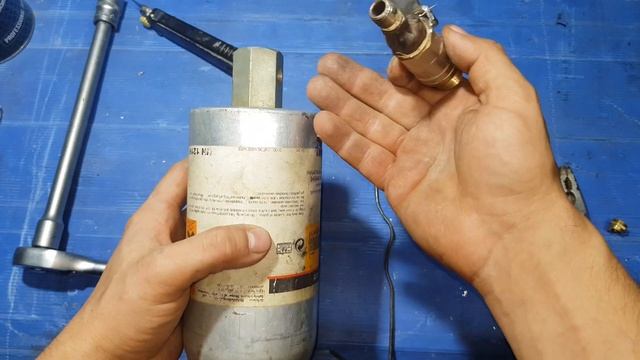 Станция для промывки форсунок инжектора бензина TSI, FSI, GDI и дизеля без снятия. Своими руками.