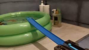 какая машинка сможет перелететь в бассейн