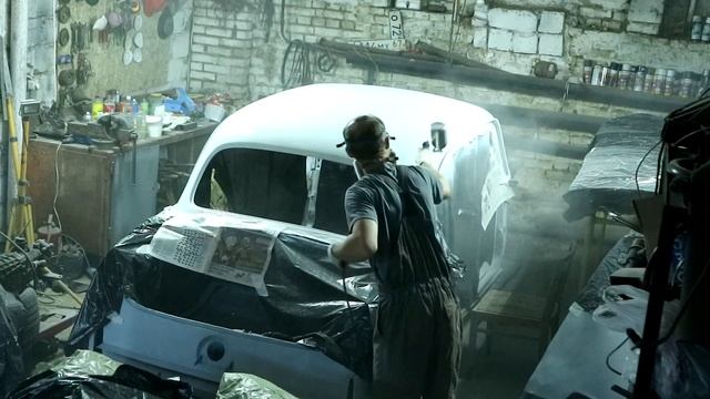 Полная покраска автомобиля в два цвета. Москвич 403 в новом крутом цвете. Ретро на каждый день смотреть онлайн