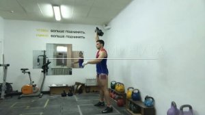 Гиревик порвал бойца 236 раз