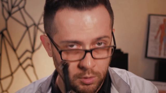 АСМР ДЕТАЛЬНЫЙ ЛОР ОСМОТР: проверка ушей, горла и носа | Тест обоняния и слуха смотреть онлайн