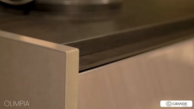 ALF ITALIA OLIMPIA смотреть онлайн