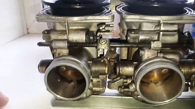 Очень надёжные карбюраторы Mikuni CV 34. Very reliable Mikuni CV 34 carburetors. смотреть онлайн