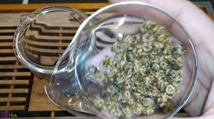 Красный Чай Дяньхун Золотая Улитка от Цинь Ай 2021 г. 250 гр. Распаковка