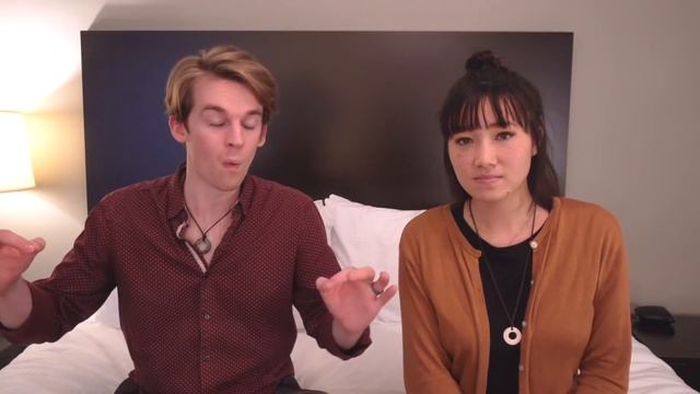 British Christmas vs. American Christmas | holiday traditions, food, music differences (UK vs. USA) смотреть онлайн