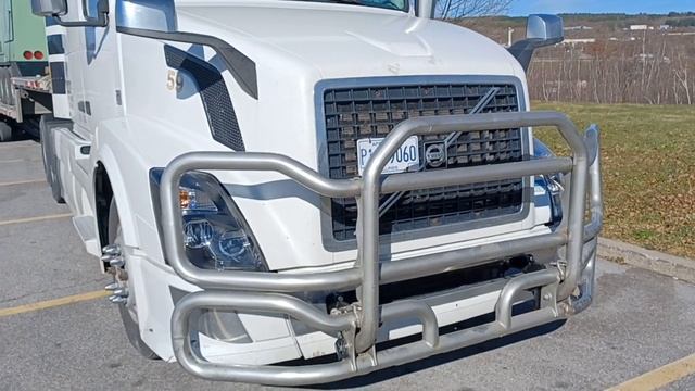 Работа, простои, ремонты. Новый трак. Елки к новому году. смотреть онлайн