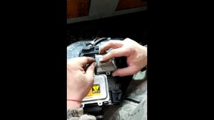 Съём фары BMW e61 e60 и замена блока адаптивного света