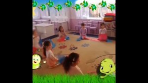 Танец с платочками.Активное слушанье.Урок музыки в детском саду-центре.