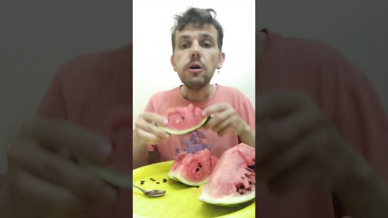 КАК ПРАВИЛЬНО ЕСТЬ АРБУЗ ЛАЙФХАК #shorts