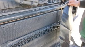 Шторка для радиатора на SCANIA EURO - 6 . Зачем она и как её правильно установить?