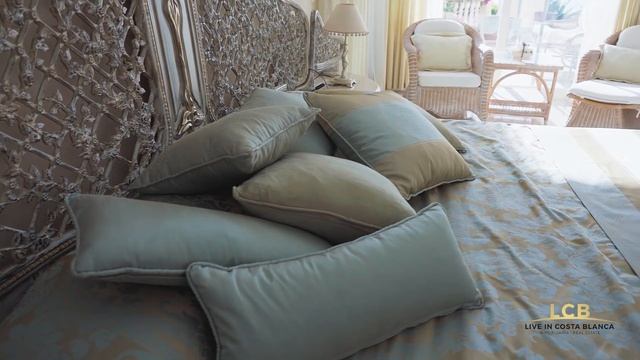 Стильная вилла на первой линии моря в Испании, Коста Бланка. Неповторимые виды, тишина и комфорт. смотреть онлайн