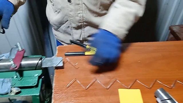 КАК УСТАНОВИТЬ И НАСТРОИТЬ СТАНОК ДЛЯ СЕТКИ. ( ПРОДАМ СТАНКИ) тел.+380976996194 Николай. смотреть онлайн