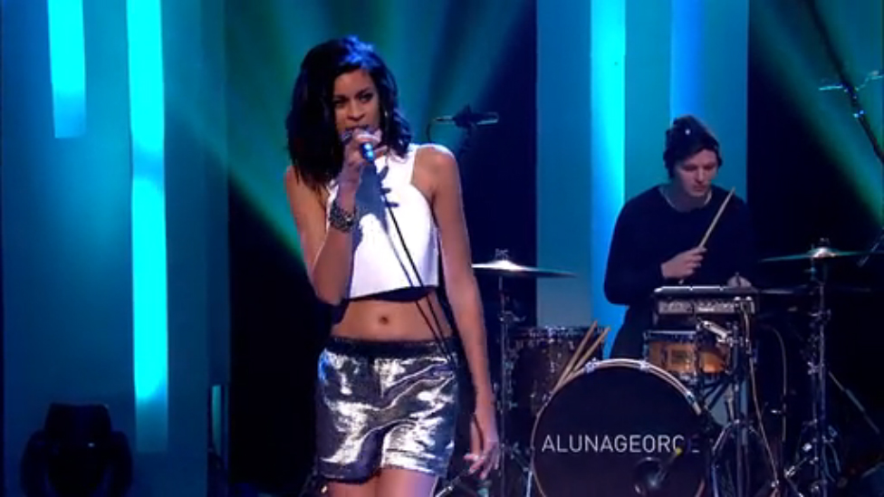 AlunaGeorge - Attracting Flies (2013) =HD= смотреть онлайн