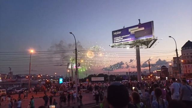 Салют в честь дня города Новосибирска