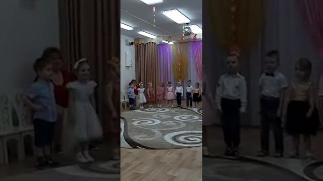 05.03.2021г утренник в садике 8 марта праздник мам смотреть онлайн