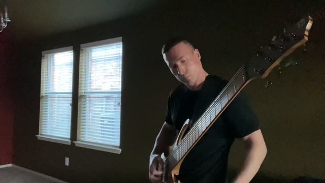 Ibanez Guitars Metal Eye The Bass Player смотреть онлайн