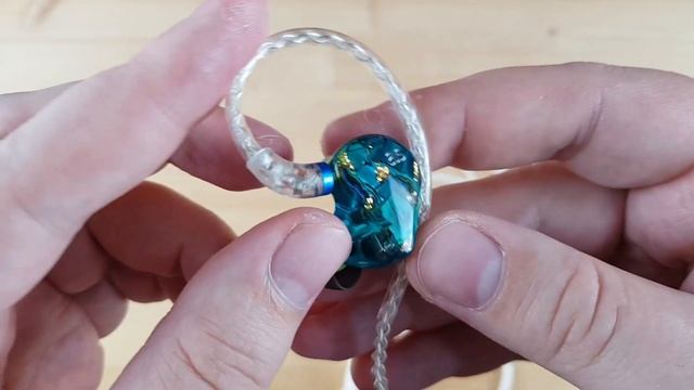 Техничность и драйв: обзор арматурных 3-драйверных наушников AudioSense DT300 смотреть онлайн