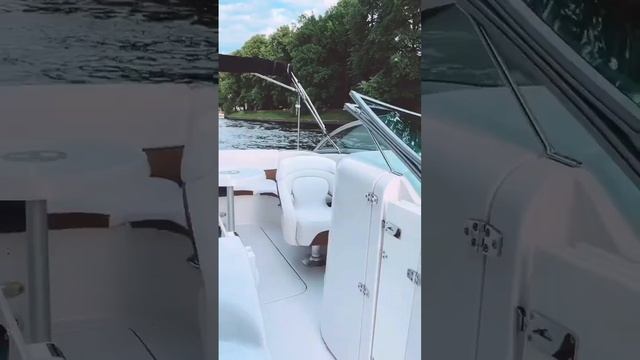 Boat rental /  Аренда катеров в Санкт-Петербурге