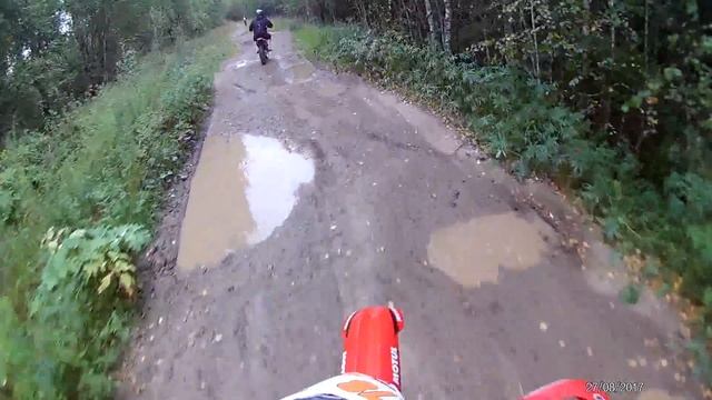 YAMAHA, SUZUKI, RACER, MOTOLEND в погоне за летом 2017 смотреть онлайн