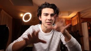 MEN'S HAIR HOW TO: Styling Curly Hair | ESSENTIAL HAIRSTLYING TECHNIQUE For Wavy/Curly Hair