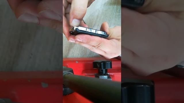 Замена батарейки в смарт ключе Вольво (Volvo) XC60 2018г. смотреть онлайн