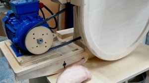 Монтаж двигателя с помощью специальной платформы.