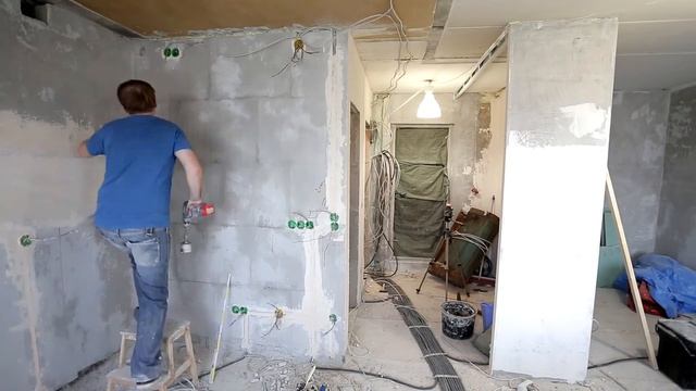 Ремонт. День 60. Ламинат, вытяжка. смотреть онлайн