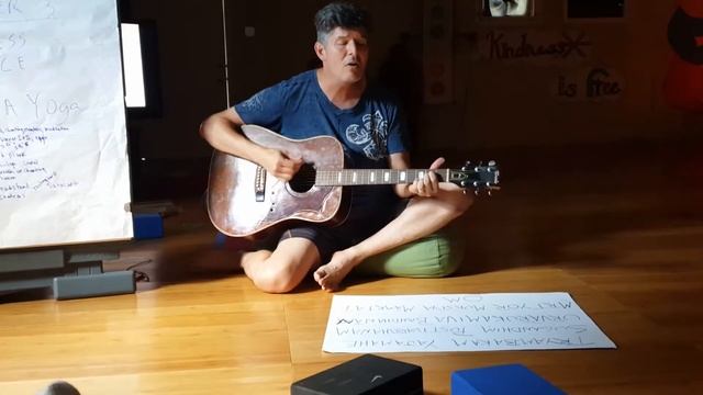 Tryambakam mantra (Shiva) смотреть онлайн