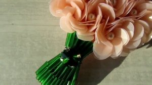 Брошь из пайеток и бисера Гортензия