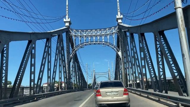 На машине по Твери смотреть онлайн