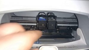 HP Deskjet F380 принтер не печатает.