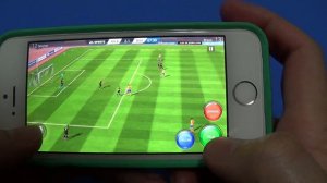 Gameplay iOS - Fifa 16 - Apple iPhone SE