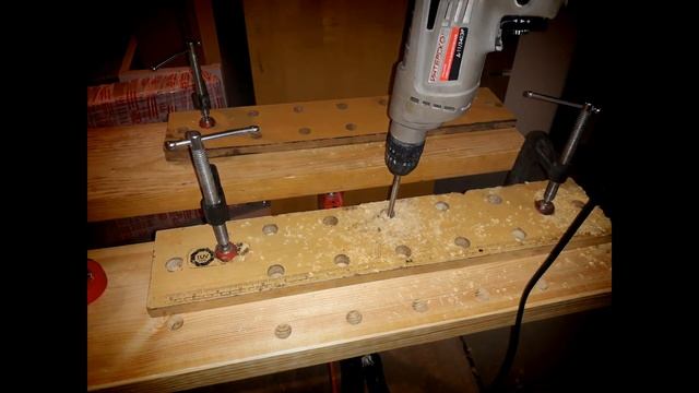 Доработал простой, складной верстак. смотреть онлайн