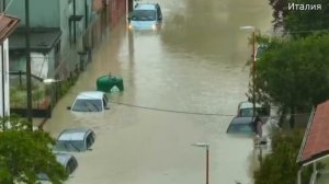 В Италии исторической наводнение! Город Чезене полностью ушёл под воду