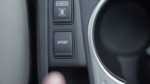 2013 NISSAN Rogue - Sport Mode