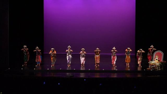 Guru Paduka Stotram By Smt Keshini Desai @ JKM смотреть онлайн