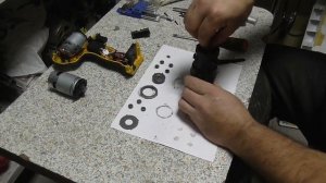 Ремонт шуруповёрта DeWalt 18v DCD771 при работе искрит