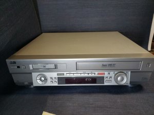 Видеомагнитофон JVC HR-DVS2 Mini DV + Super VHS Player Recorder Hi-Fi -Япония-2000-год