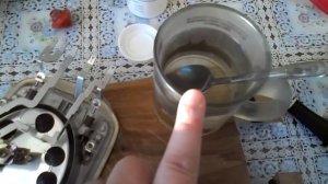 Как правильно чистить утюг от накипи.