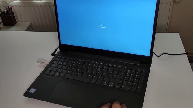 Lenovo v15 IKB kutu açılımı ve windows kurulum смотреть онлайн