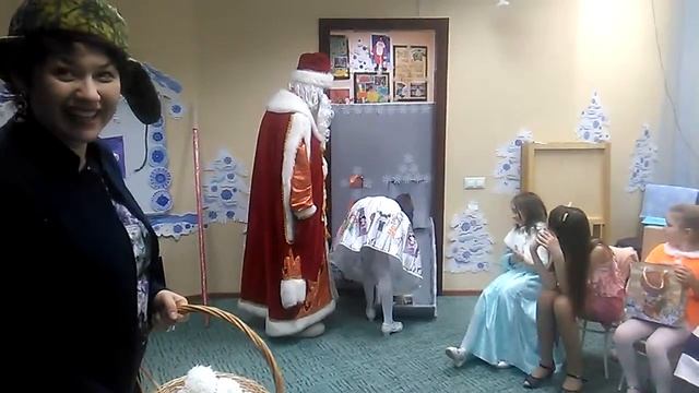 Аппарат-подаркодаритель. Праздник для сотрудников смотреть онлайн