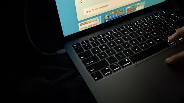 ASMR Typing on MacBook Air (Keyboard Sounds) смотреть онлайн