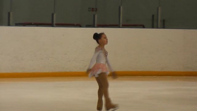 София Илларионова - юн фигурист - Златоуст - 02.05.2018 смотреть онлайн