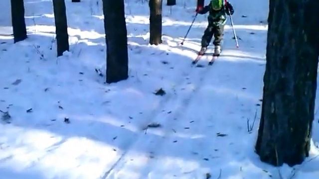 С горки на лыжах смотреть онлайн