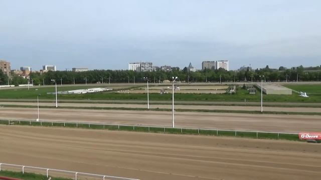 ЦМИ Бега лошадей рысистых пород и скачки 15 05 16 смотреть онлайн