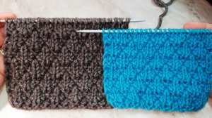 Красивый узор спицами лицевыми и изнаночными петлями.