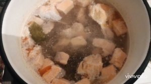 Суп вакаме с форелью