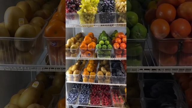 Виноград  дамский пальчик узбекский Азербайджанский Amazing Fruits удивительные фрукты шорты Shorts