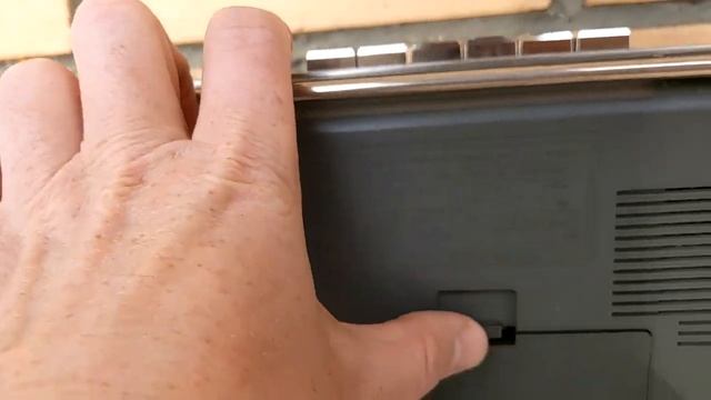 Магнитола из 80-х - Sanyo M7150LU смотреть онлайн