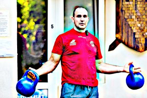Тренировка дома с подручными средствами. Иван Денисов